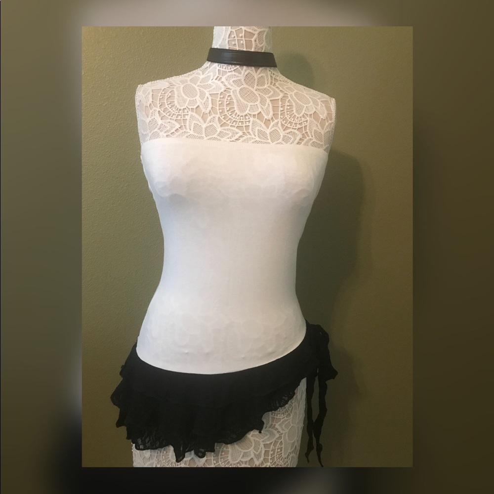 Strapless top